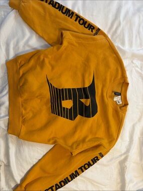 Justin Bieber Tour Sweater in Mustard Yellow